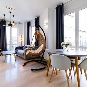 Precioso En El Centro De Granada. Apartamento